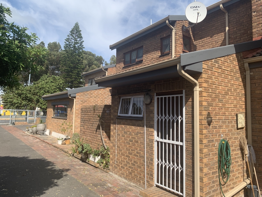 3 Bedroom Property for Sale in Table View Western Cape